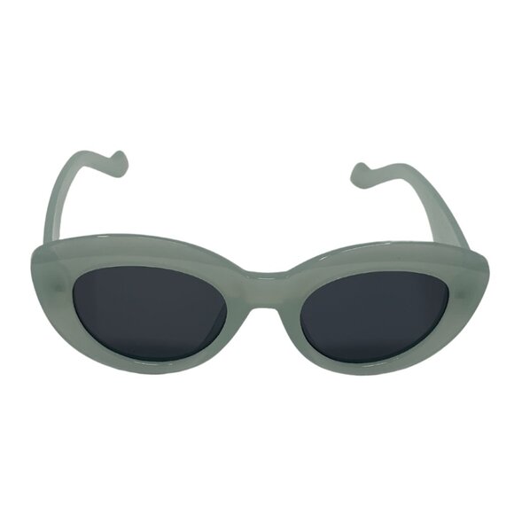 Minue | Karina Sunglasses in Jade - Picture 6 of 7